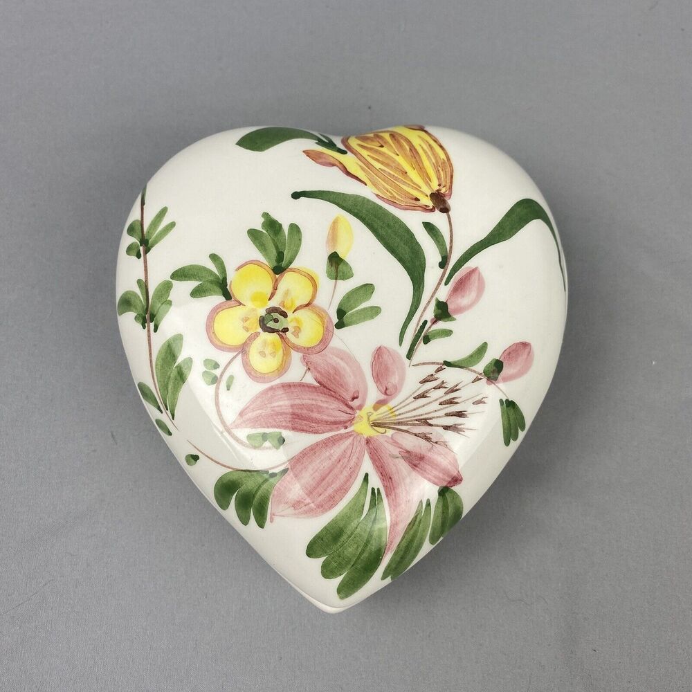 Vintage Heart Shaped Ceramic Trinket Box Italy Ceramiche Leonardo 5196 Flowers